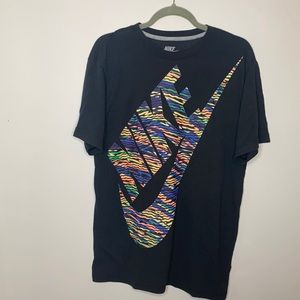 Black and multi colored Nike top. Mens Size L.